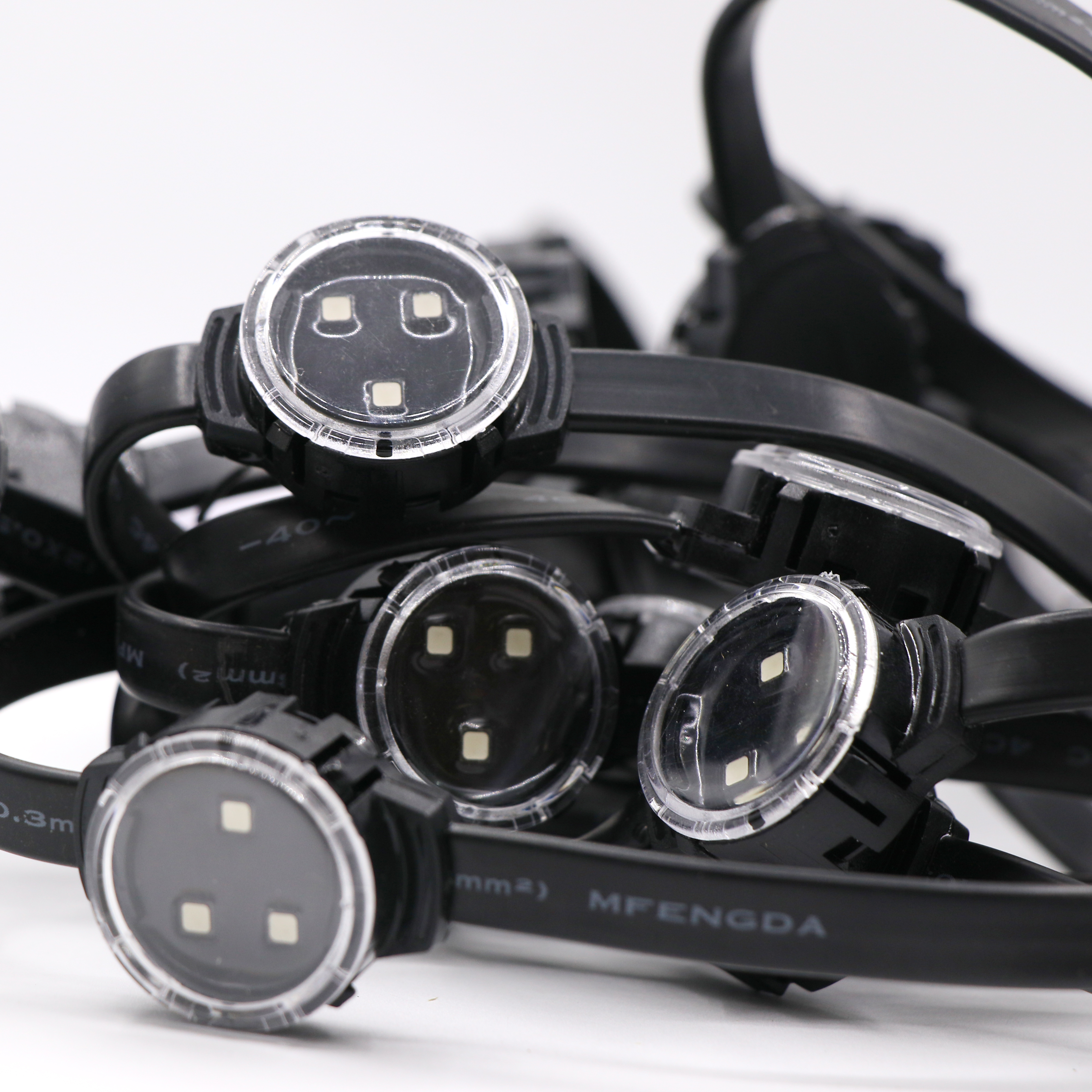 一個(gè)點(diǎn)光源便是一個(gè)像素?cái)?shù)_華宇星源光源廠家