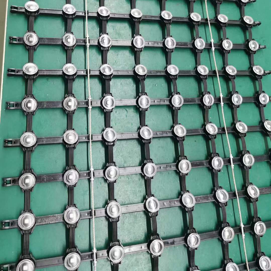 什么樣的戶外LED像素網(wǎng)格屏能讓我們的廣告更出眾呢？